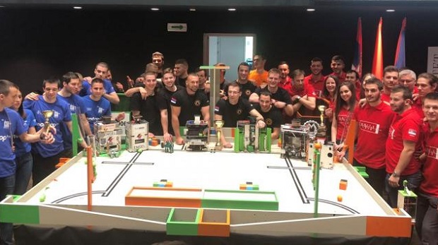 ЧЕКА ИХ ФИНАЛЕ У ФРАНЦУСКОЈ: Роботичари из Новог Сада победници Националног такмичења 